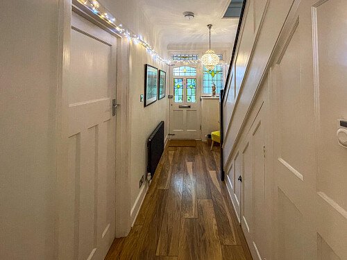 Family Home Chaf - filming photoshoot location-21