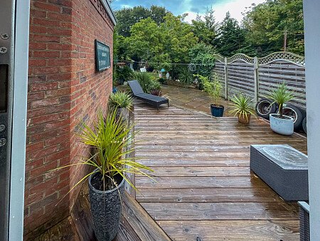 Family Home Chaf - filming photoshoot location-45