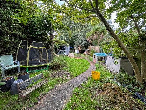 Family Home Chaf - filming photoshoot location-50