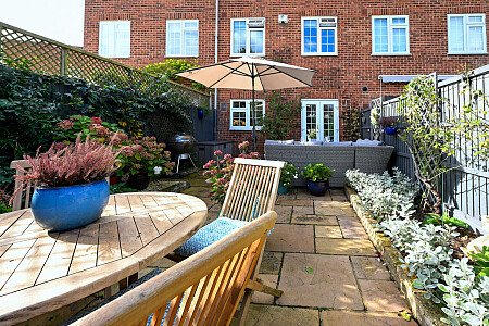 Topirary -  filming photoshoot location-04