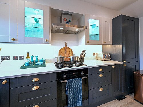 Topirary -  filming photoshoot location-05