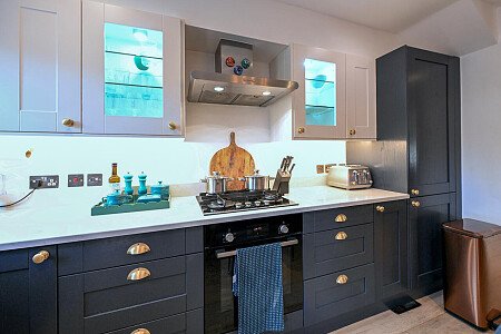 Topirary -  filming photoshoot location-05