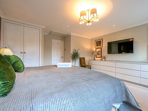 Topirary -  filming photoshoot location-13