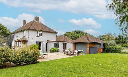 Bell - Locations direct filming photoshoot locations-01