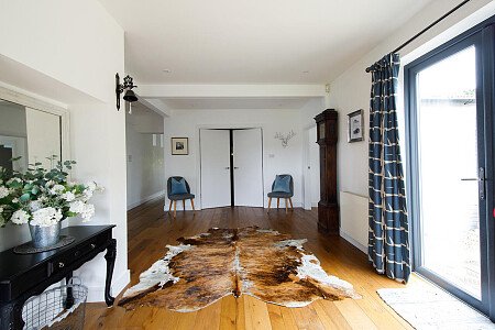 Bell - Locations direct filming photoshoot locations-08