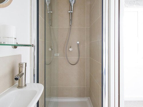 Bell - Locations direct filming photoshoot locations-23