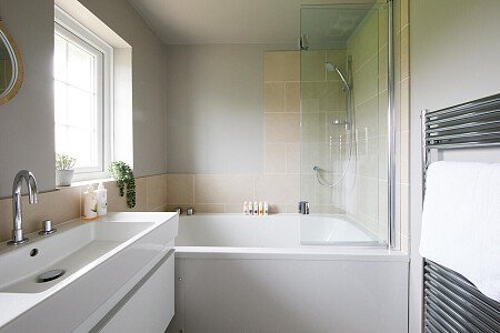 Bell - Locations direct filming photoshoot locations-24