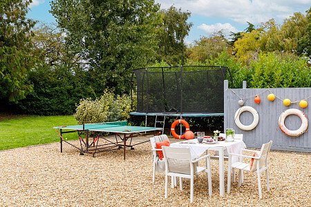 Bell - Locations direct filming photoshoot locations-35