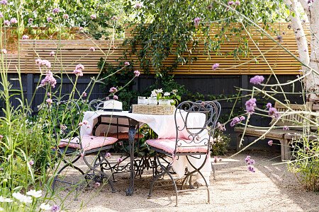 Pig Cottage - Locations direct filming photoshoot locations-04