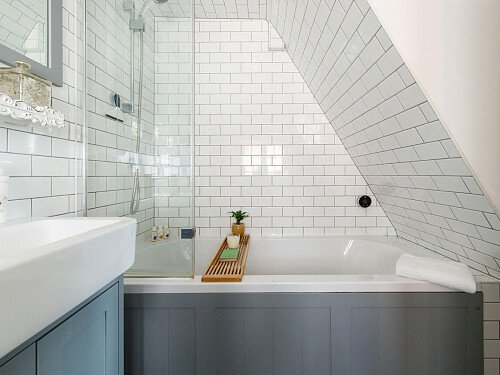 Pig Cottage - Locations direct filming photoshoot locations-15