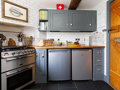 Pig Cottage - Locations direct filming photoshoot locations-22