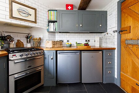 Pig Cottage - Locations direct filming photoshoot locations-22