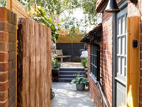 Pig Cottage - Locations direct filming photoshoot locations-33