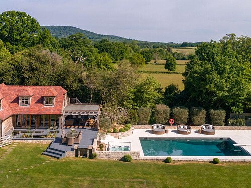 Hunters - Locations direct filming photoshoot locations-06