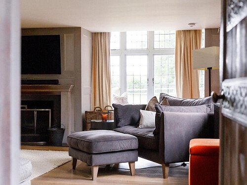 Hunters - Locations direct filming photoshoot locations-10