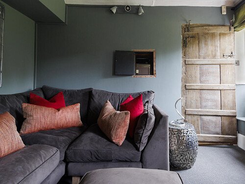 Hunters - Locations direct filming photoshoot locations-12