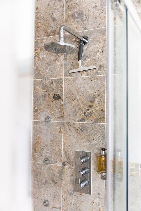 Hunters - Locations direct filming photoshoot locations-30