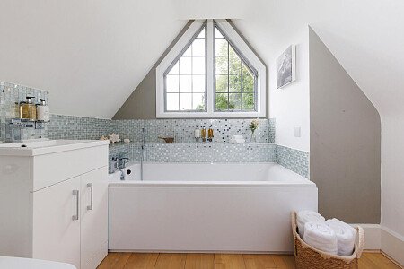 Hunters - Locations direct filming photoshoot locations-34