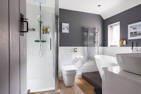 Hunters - Locations direct filming photoshoot locations-35