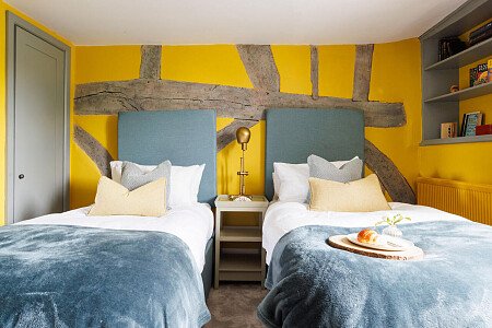 Hunters - Locations direct filming photoshoot locations-37