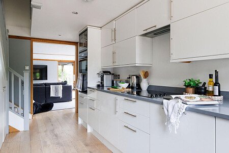 Hunters - Locations direct filming photoshoot locations-43