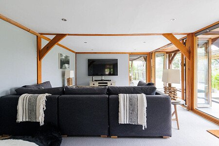 Hunters - Locations direct filming photoshoot locations-46