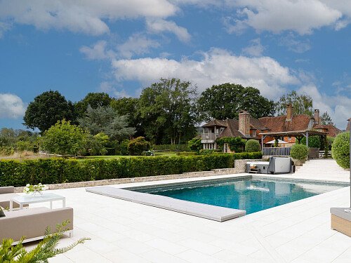 Hunters - Locations direct filming photoshoot locations-67