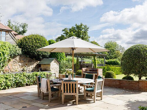 Hunters - Locations direct filming photoshoot locations-75