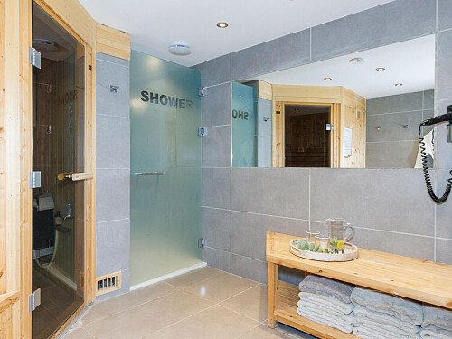 Hunters - Locations direct filming photoshoot locations-80