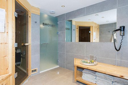 Hunters - Locations direct filming photoshoot locations-80