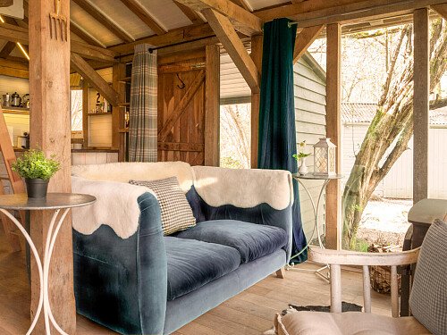 The Cabin CMS  - Locations direct filming photoshoot locations-05