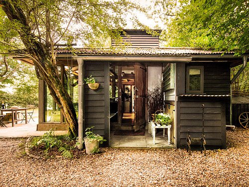 The Cabin CMS  - Locations direct filming photoshoot locations-18