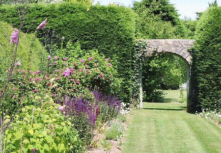 Manor House CMS - Locations direct filming photoshoot locations-25