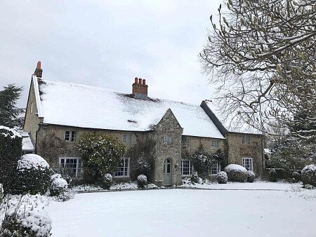 Manor House CMS - Locations direct filming photoshoot locations-27