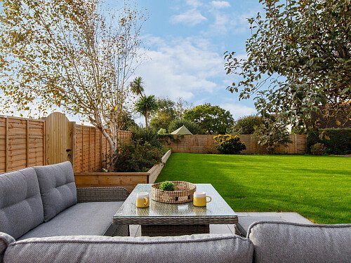 Church rd - Locations direct filming photoshoot locations-44