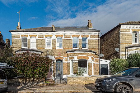 Wakehurst -  filming photoshoot location-27