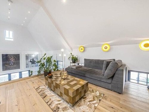 White loft apartment  -  filming photoshoot location-09