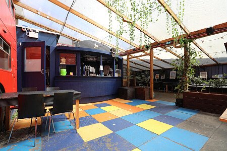 Bus - Filming Locations Locations Direct -03