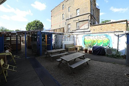 Bus - Filming Locations Locations Direct -05