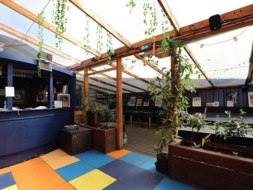 Bus - Filming Locations Locations Direct -18