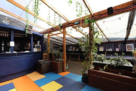 Bus - Filming Locations Locations Direct -18