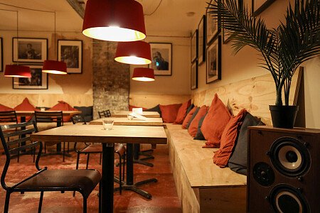 Comet Bar - Filming Locations Locations Direct -07