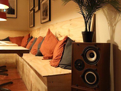 Comet Bar - Filming Locations Locations Direct -10