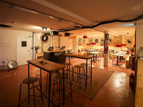 Comet Bar - Filming Locations Locations Direct -09