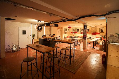 Comet Bar - Filming Locations Locations Direct -09