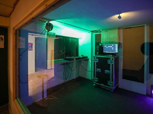 Comet Bar - Filming Locations Locations Direct -18