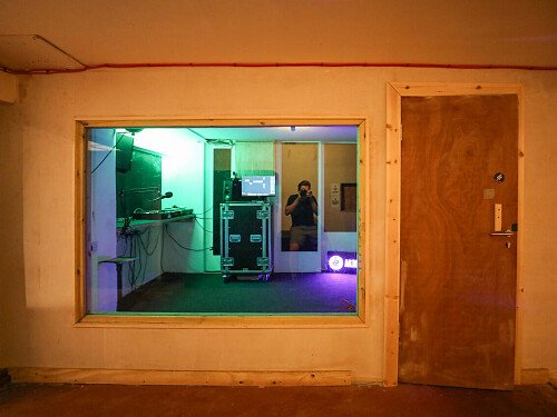 Comet Bar - Filming Locations Locations Direct -17