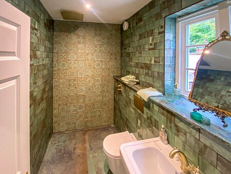 Pigeon-  filming photoshoot location-35