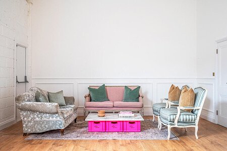 White minimal decor Shoot kitchen  - Filming Locations Locations Direct -04