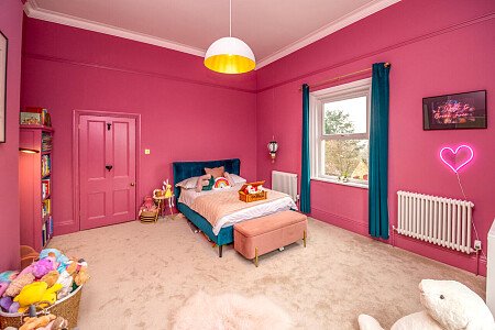 Large conservatory colourful house-  - Filming Locations Locations Direct -03